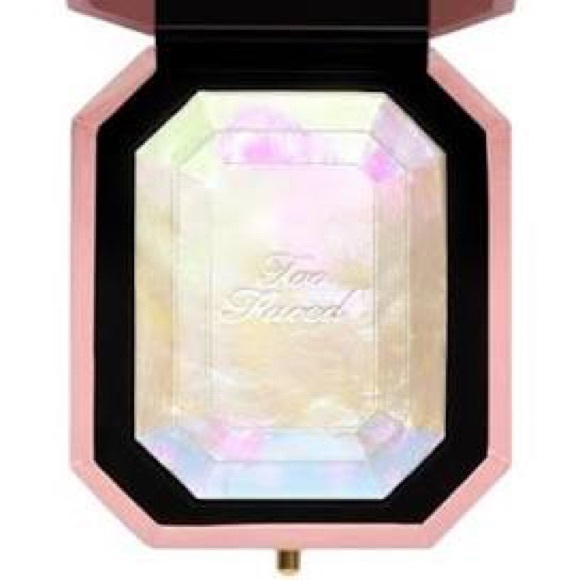 Too Faced Diamond Light Multi-Use Diamond Fire Highlighter